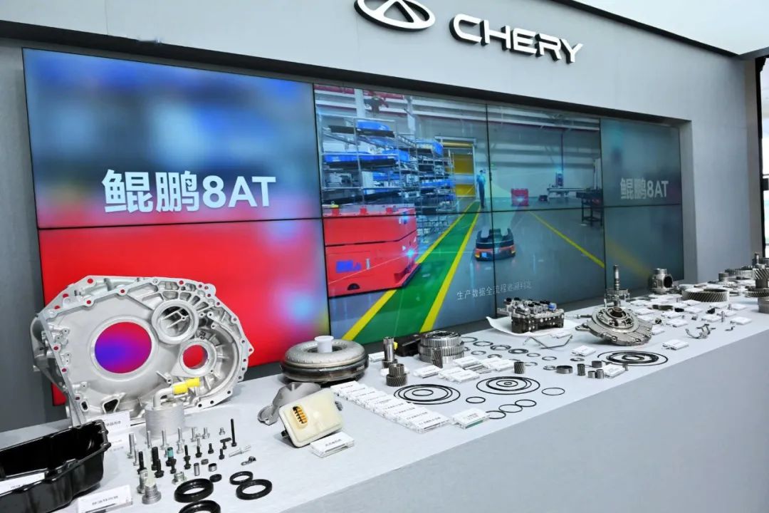 新车｜奇瑞瑞虎家族年销20万+的爆款秘密，一次次靠自己的“直道超车”