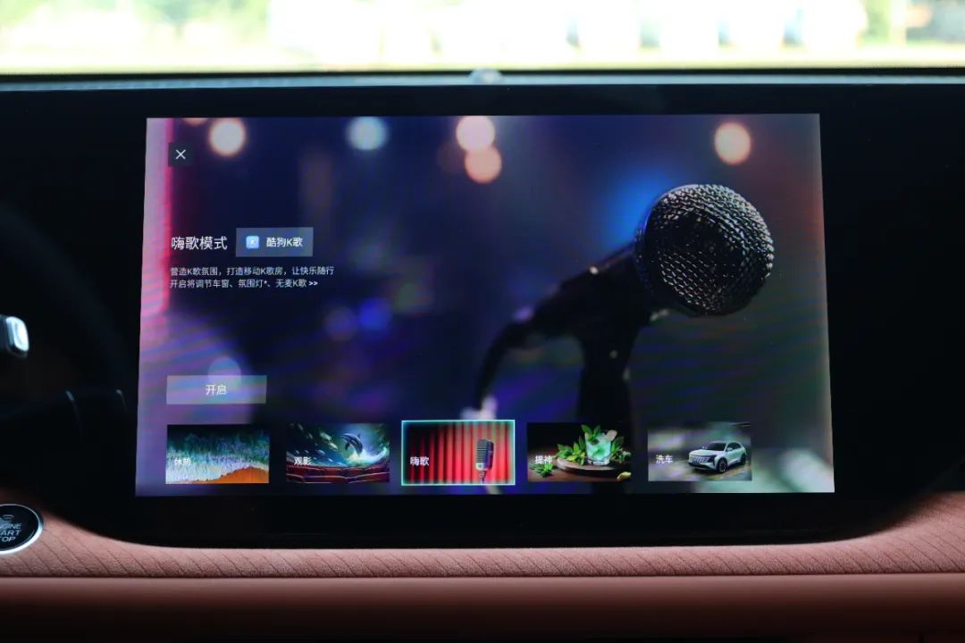 年底购车首选第四代CS75PLUS，燃油车也智能，也有低成本！