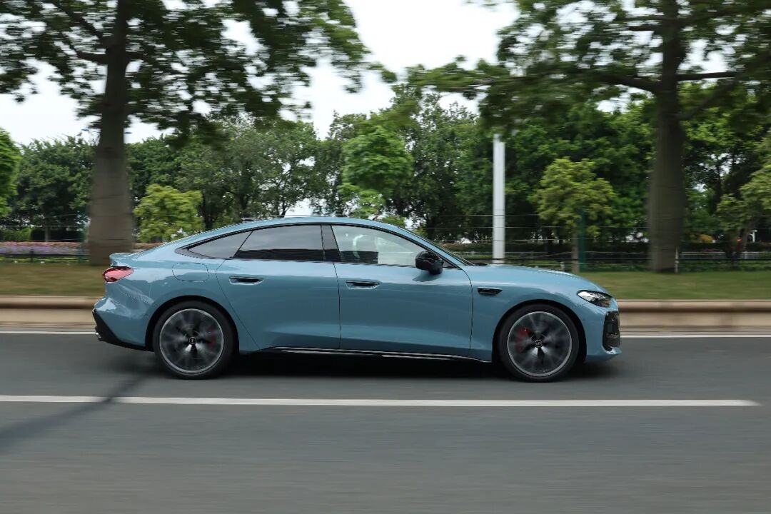 上汽奥迪A5L Sportback入场,车市竞争重回主赛道