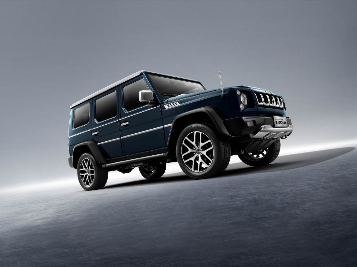 8万起售的国产最大排量越野车bj80丨汽势新车