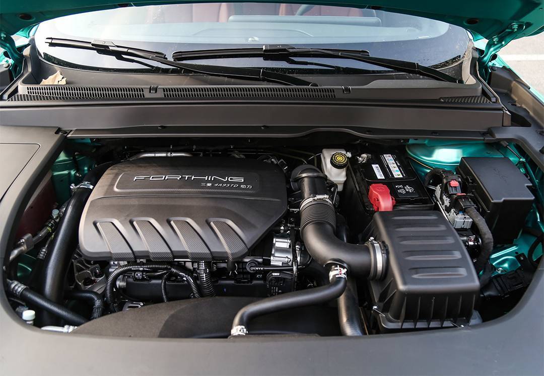 5t发动机,145kw,最大扭矩285n·m,全系匹配7速湿式双离合变速箱,百