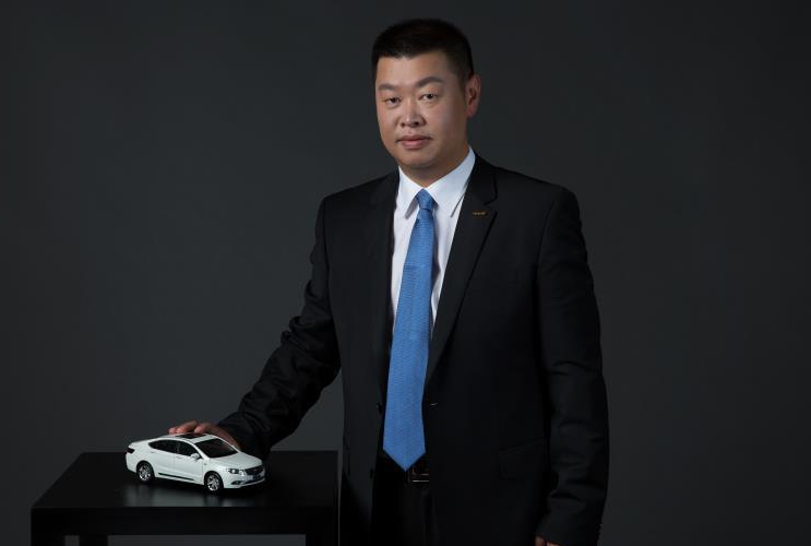 小米造车挖角吉利 胡峥楠为何能值10亿 |汽势人物