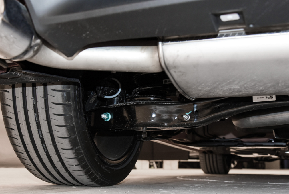 依旧是"小钢炮",依旧"扮猪吃老虎",依旧是熟悉的高尔夫gti | 二师兄玩