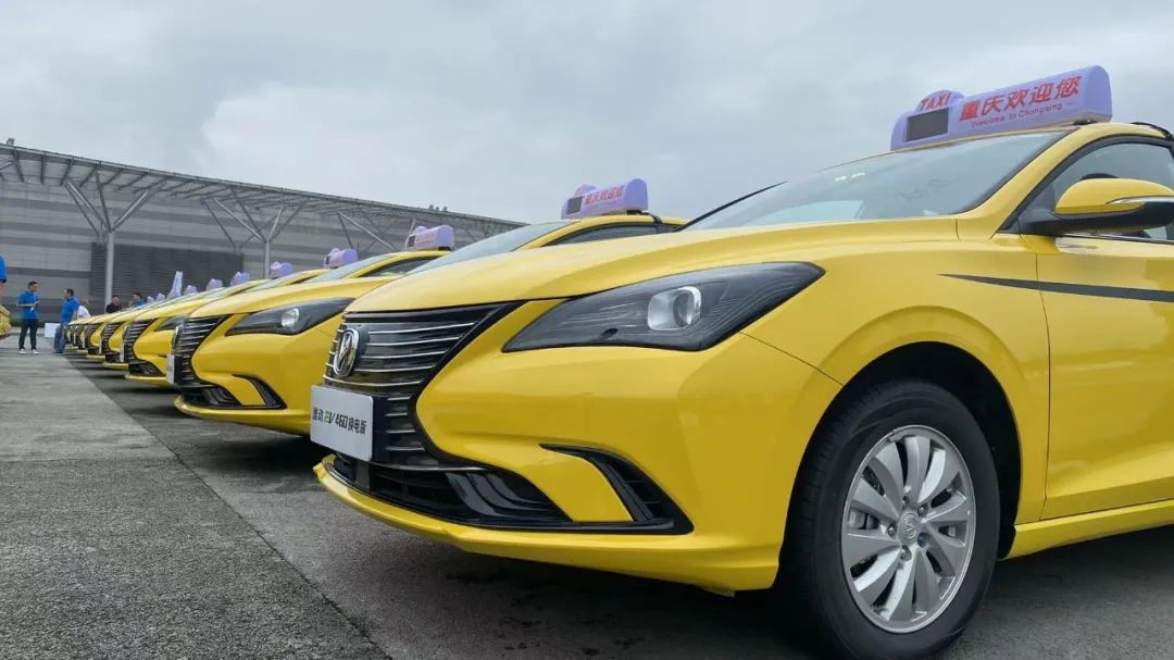 重庆出租车智能升级:更高效更时尚更舒适丨车壹圈