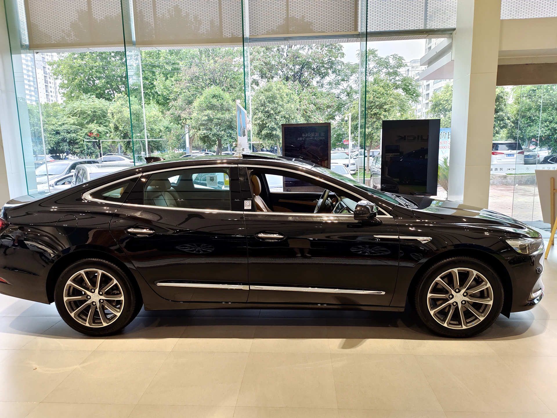 优惠幅度超4万 到店实拍别克君越652t豪华型 最大号的b级车|小号撩车