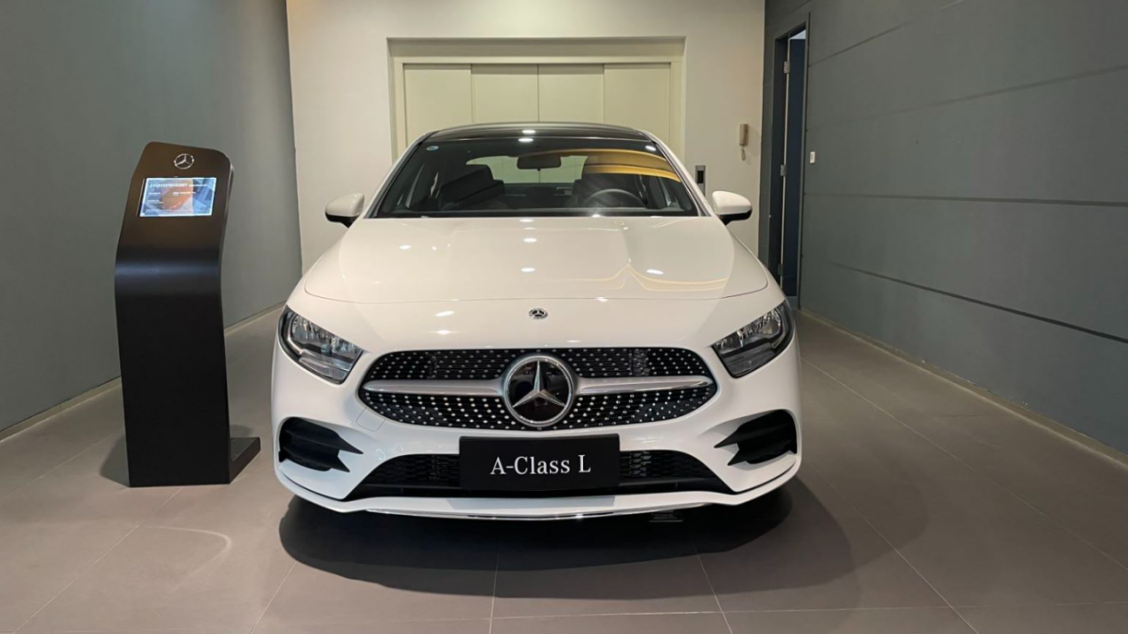 入门即奢华么 体验奔驰a级 不到20万可买的奔驰车 真的很豪华吗|二