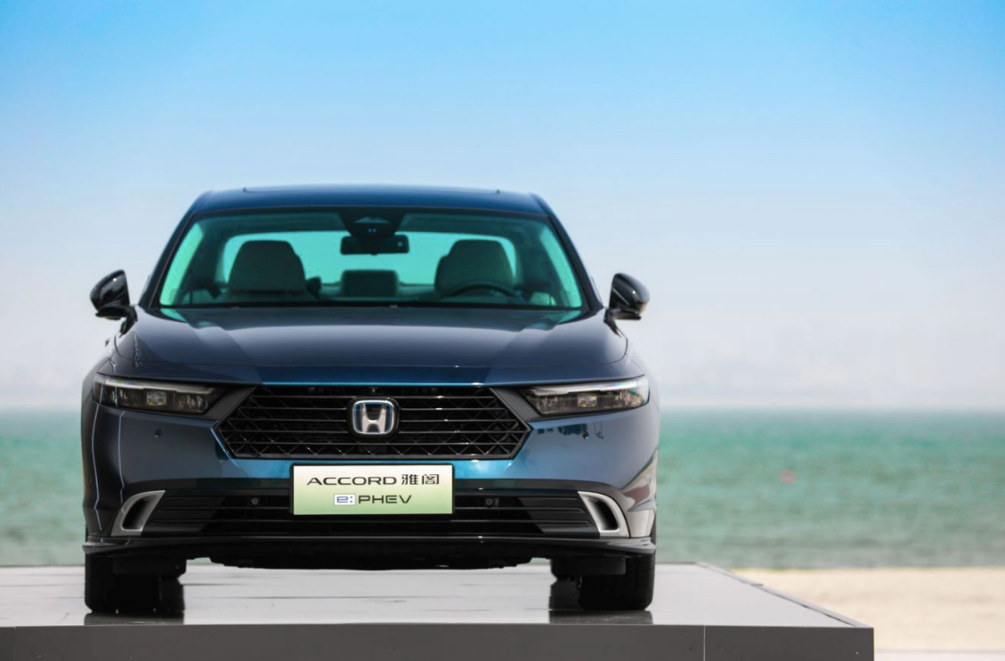 全新雅阁"泰裤啦" 最智能最电动的b级王者 17.