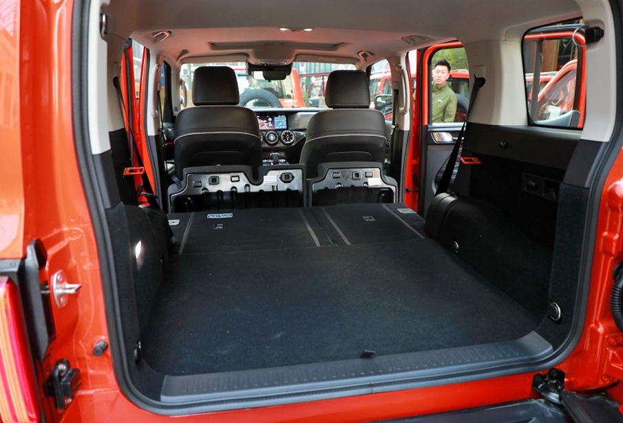 硬派越野车硬碰硬 全新bj40和坦克300怎么选更合适 | 二师兄玩车-独家