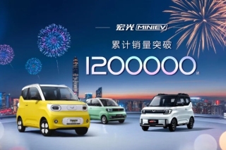 第三代马卡龙销售强劲，宏光MINIEV家族累计销售破120万|五菱汽车
